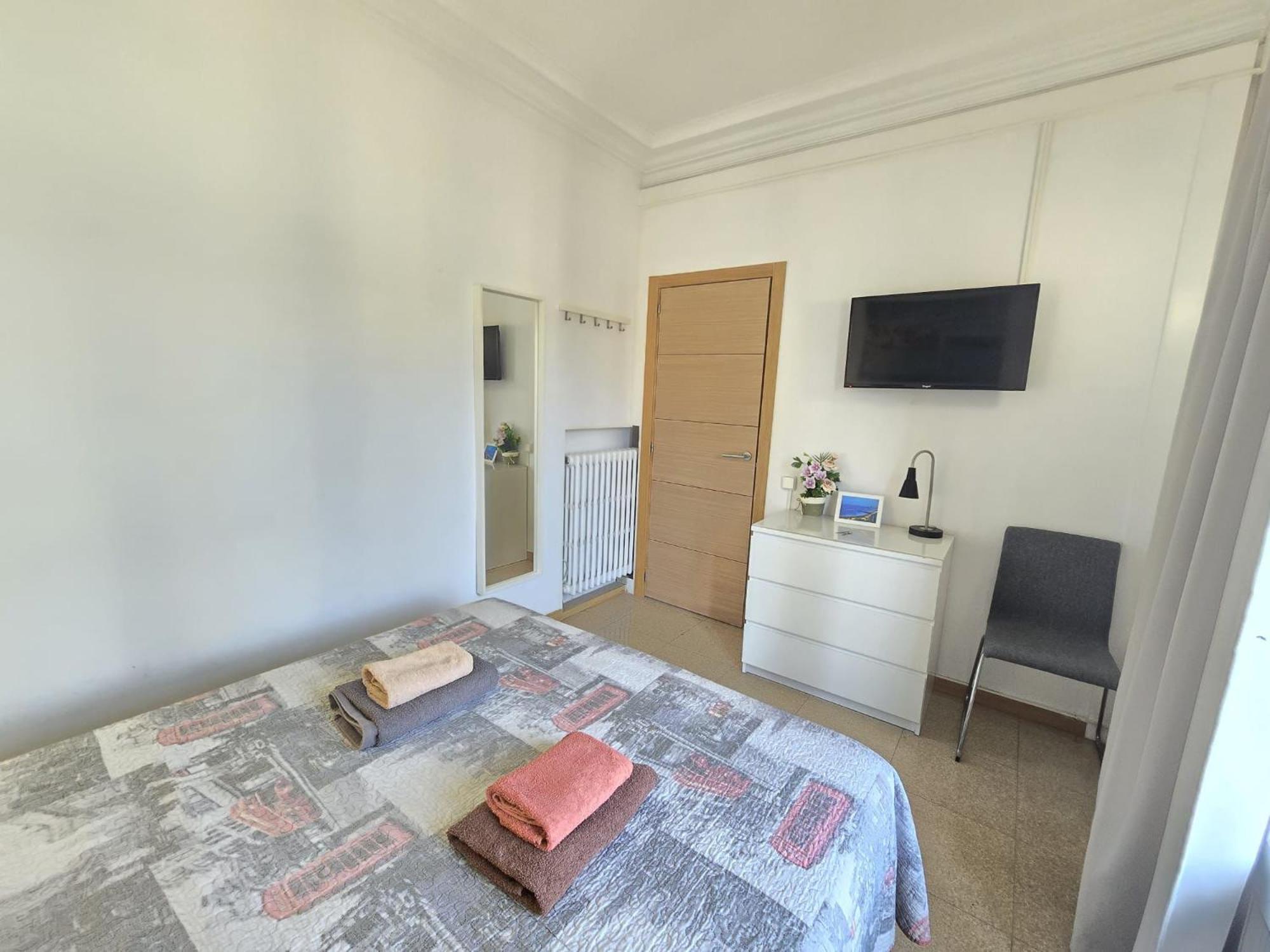 Nuevo Balmes Bed & Breakfast