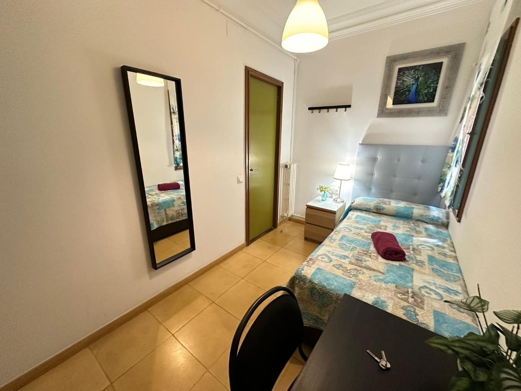 Nuevo Balmes Couette-café Barcelone